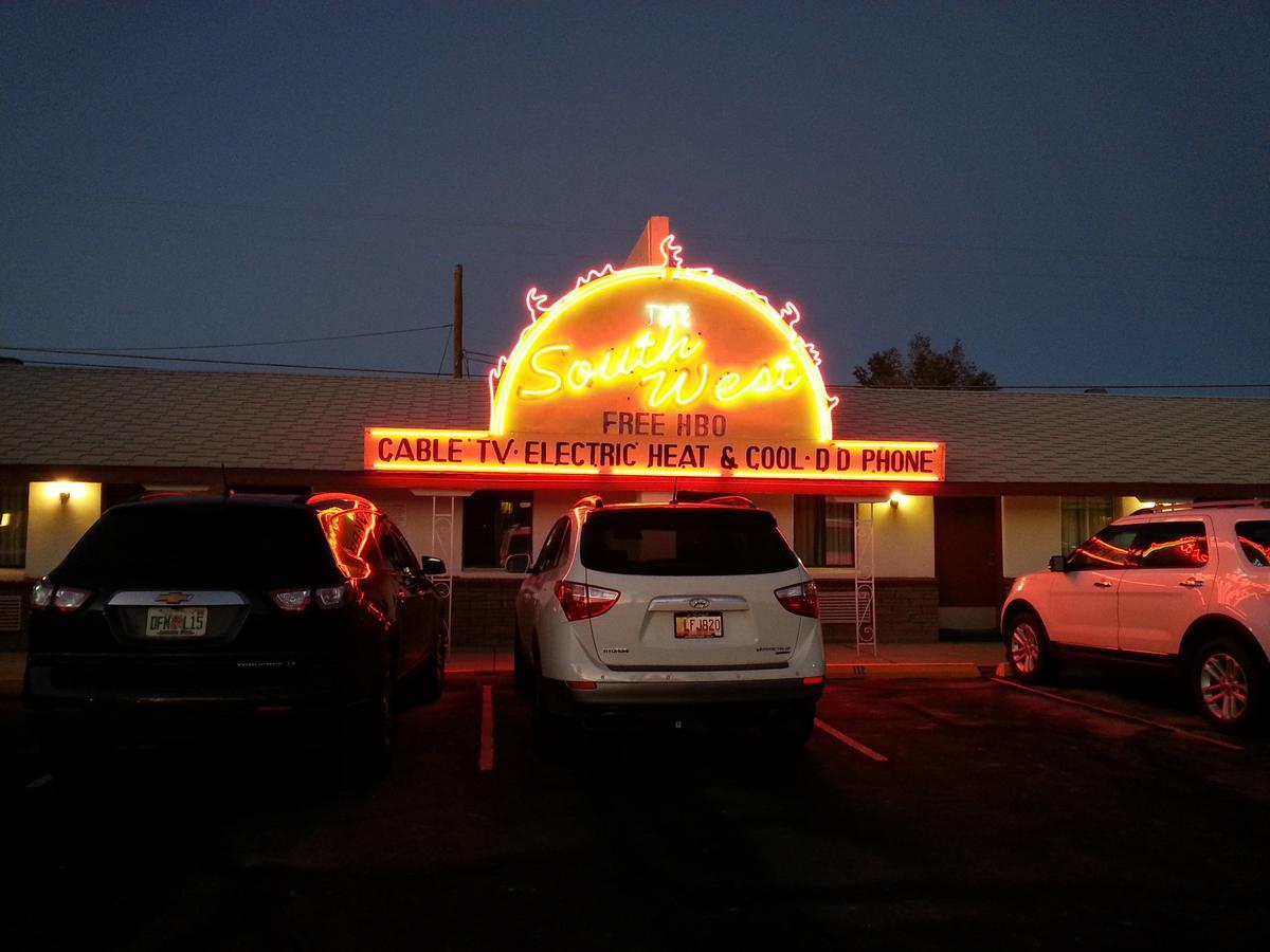South West Motel Grants Buitenkant foto